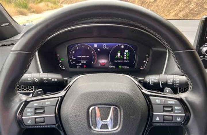 Do Honda Civics have Bluetooth?