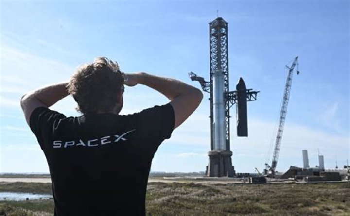Has SpaceX landed a rocket?