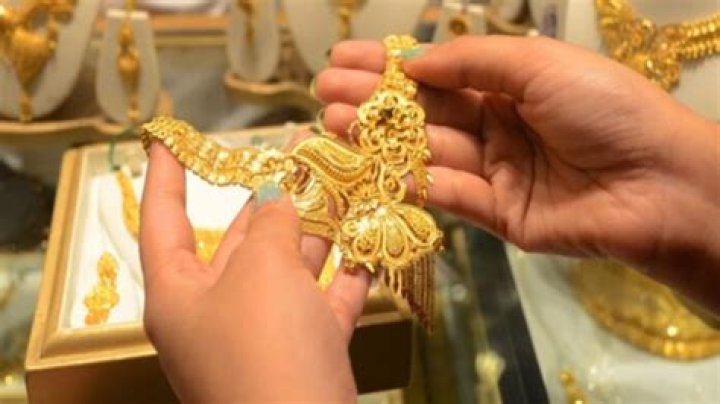 Is gold cheaper in Pakistan?