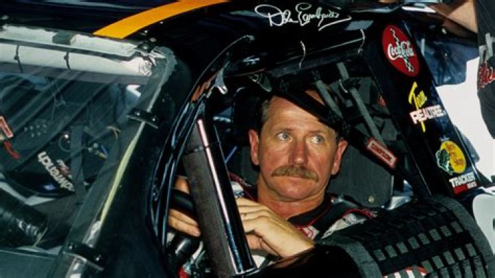 Who won Daytona when Earnhardt died?